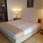 Family Apartment At Times Square